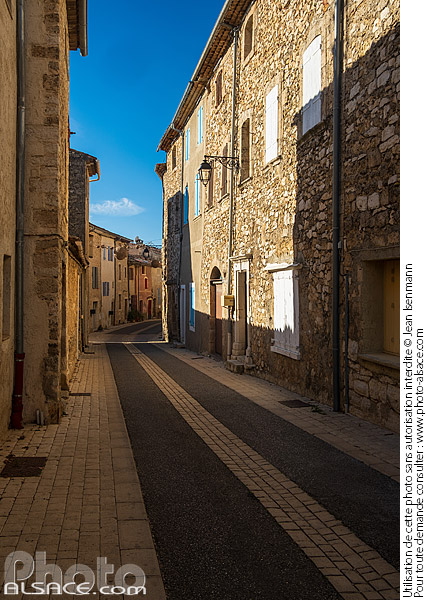 Photo : Baudinard-sur-Verdon, Alpes de Haute-Provence (04) - (ref. 241228-034) © Jean Isenmann