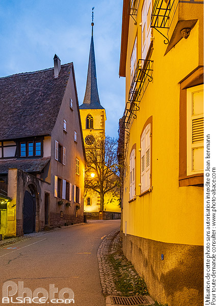 Photo : Mittelbergheim la nuit, le village est classé parmi Les Plus Beaux Villages de France, Bas-Rhin (67) - (ref. 241214-005) © Jean Isenmann