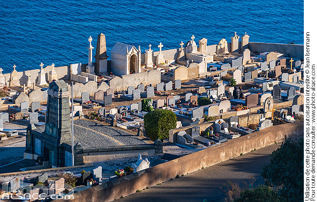 Photo : Cimetière Marin de Saint Tropez, Var (83) - (ref. 241229-033) © Jean Isenmann