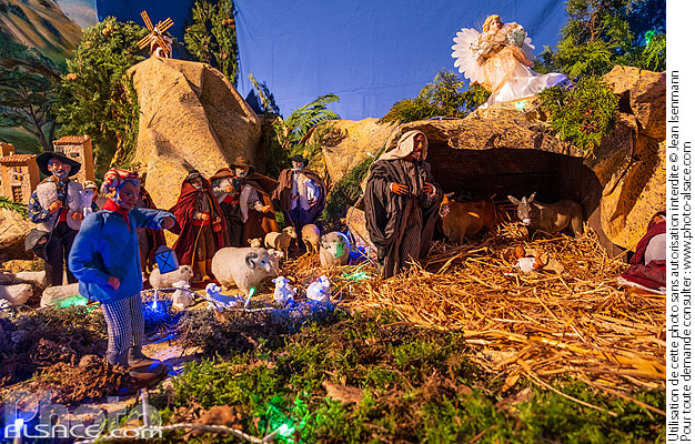 Photo : Crèche provençale, Var (83) - (ref. 241230-001) © Jean Isenmann