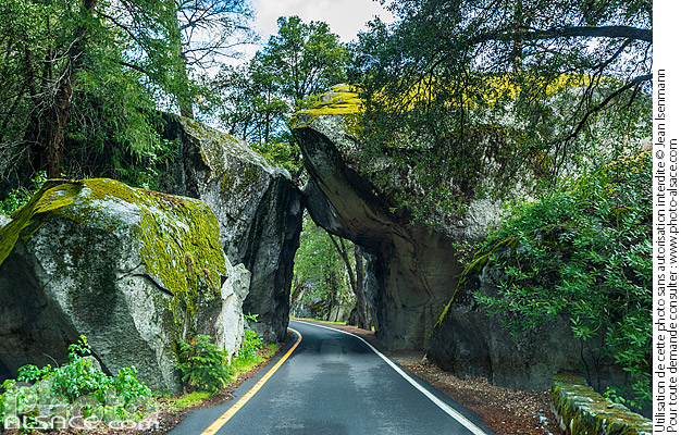 Photo : Arch Rock Entrance entrée du Parc national de Yosemite