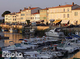 Photo : Port de Saint-Martin de Ré, Ile de Ré, Charente-Maritime (17)
