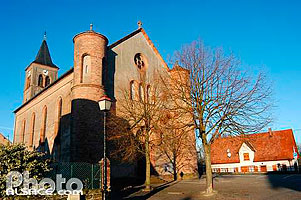 Photo : Eglise Notre-Dame, Lichtenberg, Parc naturel régional des Vosges du Nord, Bas-Rhin (67)