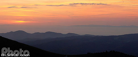 Photo : Lever de soleil depuis le Hohneck, Parc naturel régional des Ballons des Vosges, Haut-Rhin (68)