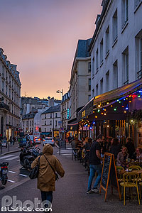 Photo : Rue de Charonne le soir, Paris (75011)