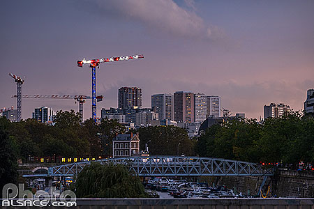 Photo : Tours d'habitation du quartier de la place d'Italie, Paris (75013)