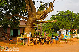 Photo : Vente d'essence de contrebande, Abomey, Zou, Bénin