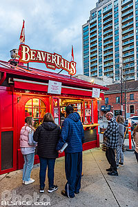 Photo : BeaverTails vendeur des patisseries Queues de Castor, ByWard Market, Ottawa, Ontario, Canada