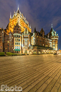 Photo : Terrasse Dufferin et Château Frontenac la nuit, Québec, Canada, Québec, Canada