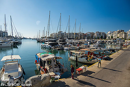 Photo : Port de plaisance Mikrolimano au Pirée, Athènes, Grèce