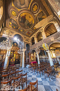 Photo : Eglise byzantine d'Agios Nikolaos Ragava dans le quartier de Plaka connue pour être la plus ancienne d'Athènes, Athènes, Grèce, Attique, Grèce