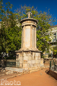 Photo : Monument de Lysicrate dans le quartier de Plaka, Athènes, Grèce
