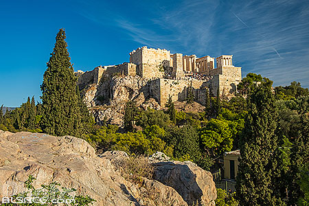 Photo : Les Propylées constituant l'entrée principale de l'acropole d'Athènes, Grèce