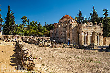 Photo : Monastère de Daphni (ou Dafni ) est un monastère byzantin du XIe siècle, il est inscrit au patrimoine mondial de l'UNESCO, Chaïdari , Grèce, Attique, Grèce