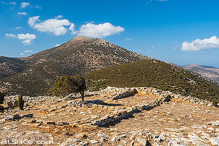 Photo : Citadelle Mycénienne d'Agios Andreas à Sifnos, Archipel des Cyclades, Grèce