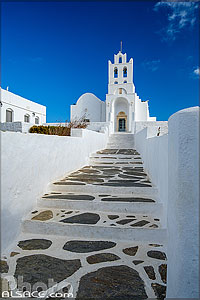 Photo : Monastère de Panagia Chrysopigi, Ile de Sifnos, Archipel des Cyclades, Grèce