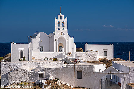 Photo : Monastère de Panagia Chrysopigi, Ile de Sifnos, Archipel des Cyclades, Grèce