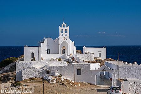 Photo : Monastère de Panagia Chrysopigi, Ile de Sifnos, Archipel des Cyclades, Grèce