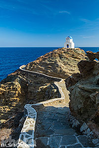 Photo : Eglise des S?pt ?art?rs (?pta ?artyr?s) située à K?str? église la plus ?mblématique d? l?île de Sifnos, Archipel des Cyclades, Grèce