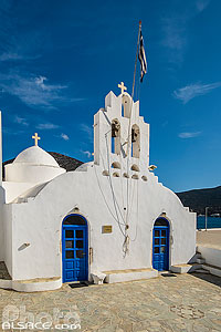 Photo : Eglise Evangelistria Taxiarches à Vathi sur l'île de Sifnos, Archipel des Cyclades, Grèce