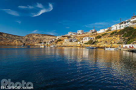 Photo : Village de pêcheurs de Cheronissos sur l'île de Sifnos, Archipel des Cyclades, Grèce