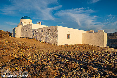 Photo : Monastère d'Agios Georgios sur l'île de Sifnos, Archipel des Cyclades, Grèce