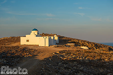 Photo : Monastère d'Agios Georgios sur l'île de Sifnos, Archipel des Cyclades, Grèce