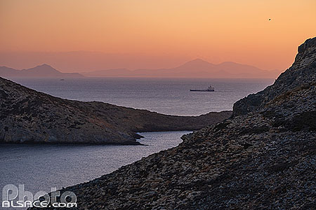 Photo : Ile de Sifnos au crépusucule, Archipel des Cyclades, Grèce