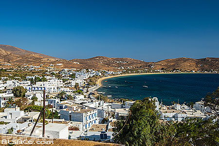 Photo : Village de Livadi sur l'île de Sérifos, Archipel des Cyclades, Grèce