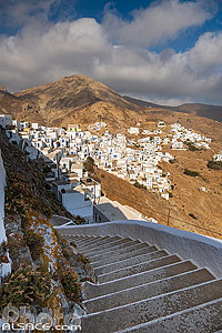 Photo : Village de Chora (ou Sérifos) sur l'île de Sérifos, Archipel des Cyclades, Grèce, Égée-Méridionale, Grèce