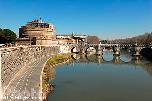 Photo : Castel San Angelo et le Tevere (Tibre), Roma, Latium, Italie, Latium, Italie