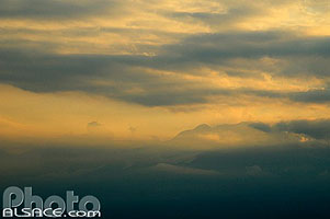 Photo : L'Etna dans les nuages, Sicile, Italie