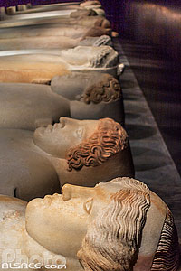 Photo : Sarcophages phéniciens, Musée national de Beyrouth, Mazraa, Beyrouth, Liban